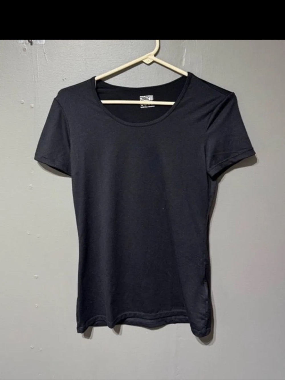 32 Degrees Black Short Sleeve Scoop Neck Tee